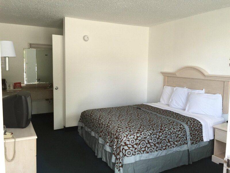 Days Inn Pensacola North Ferry Pass Zewnętrze zdjęcie